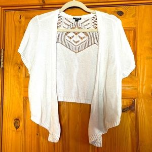 White crocheted cardigan, Size:1X.